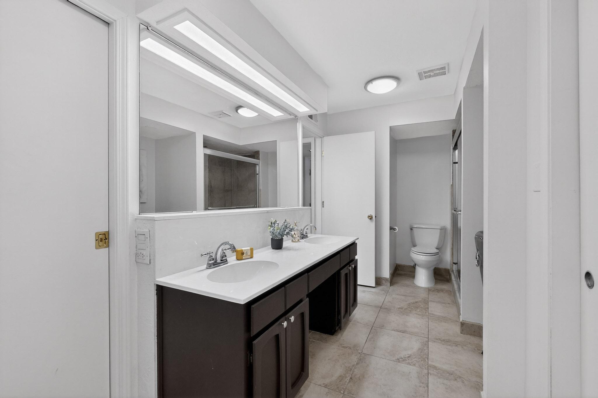 5175 Glenwood Pointe Lane NE