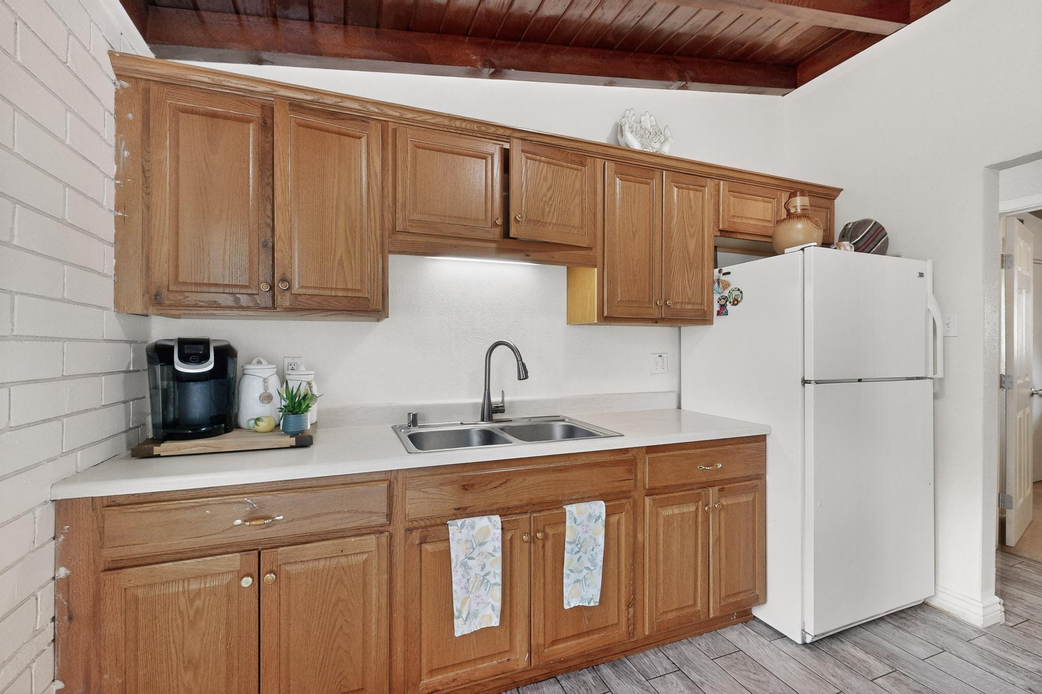 1212 Gretta Street NE