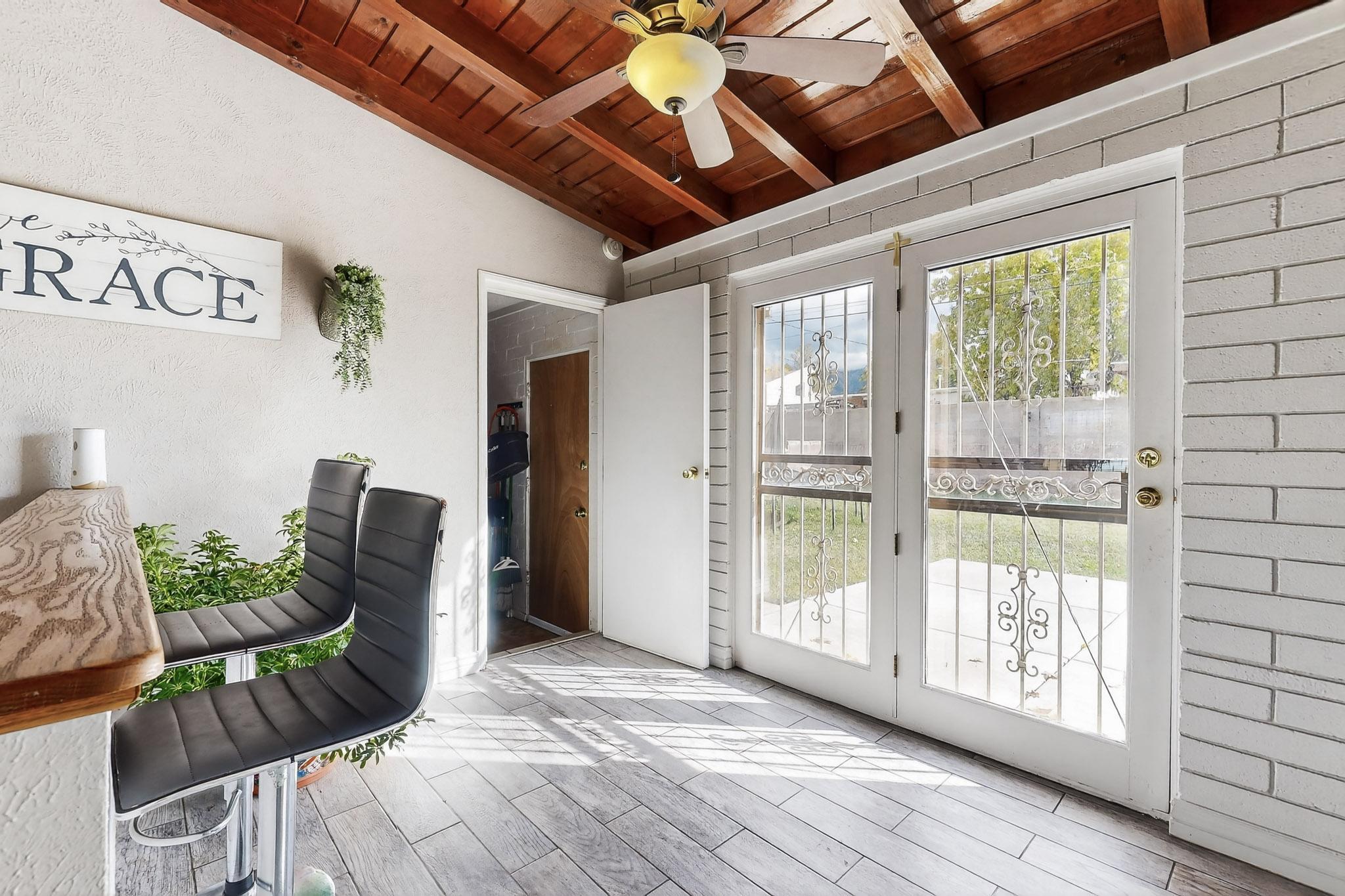 1212 Gretta Street NE