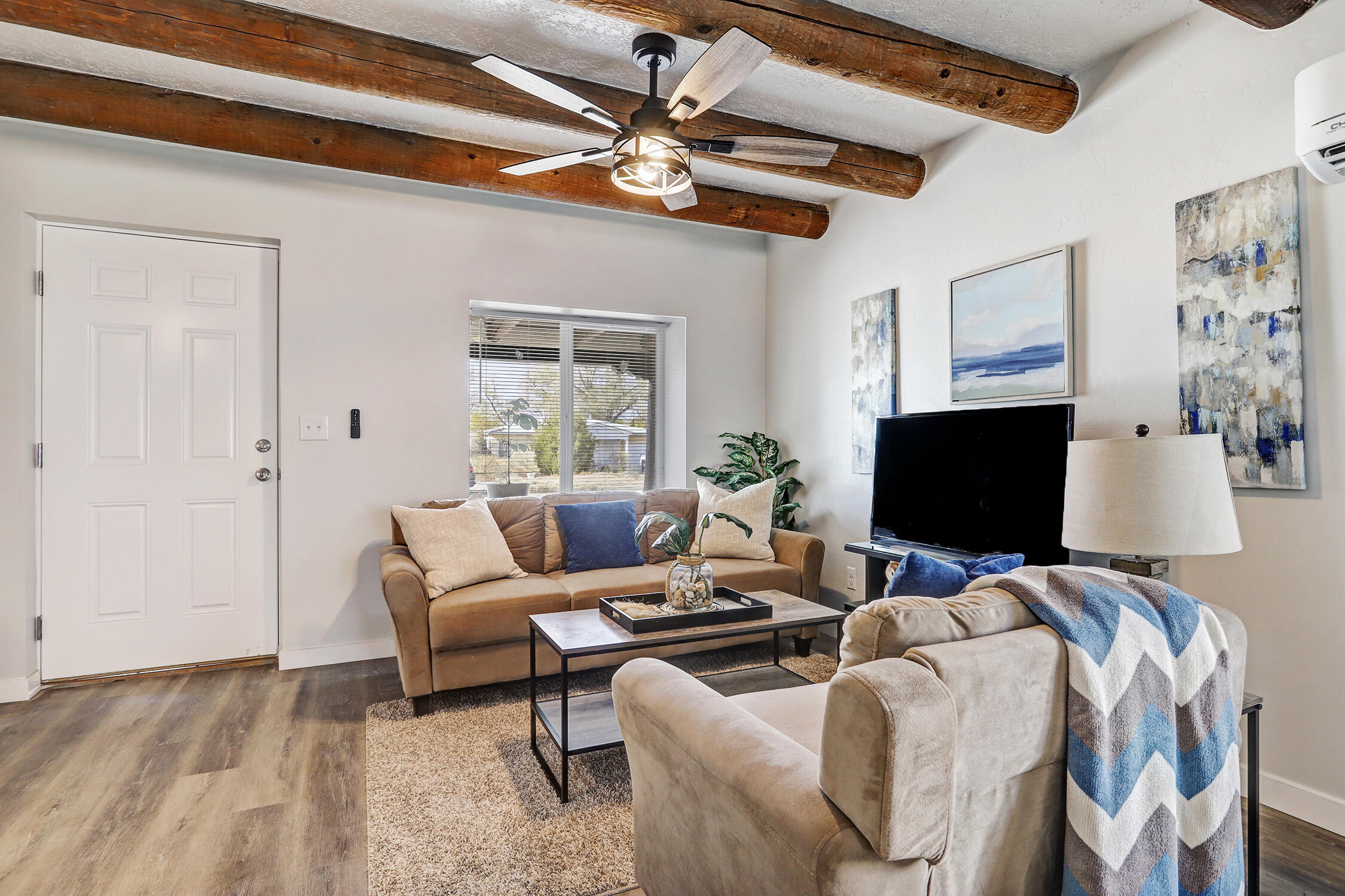 816 Alvarado Drive SE