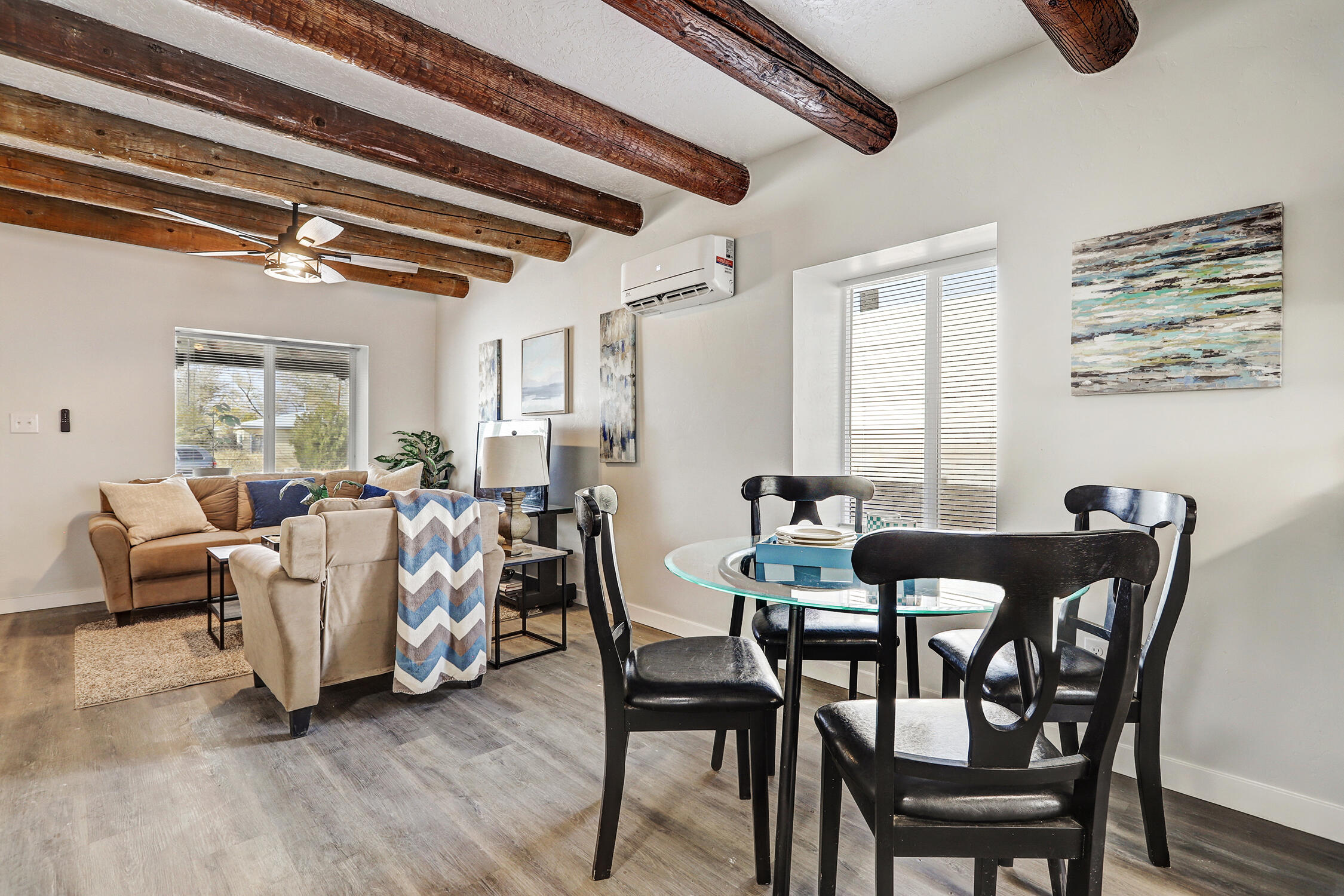 816 Alvarado Drive SE