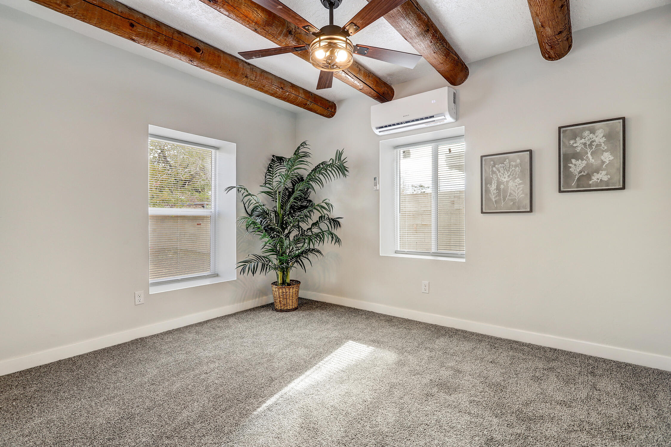 816 Alvarado Drive SE