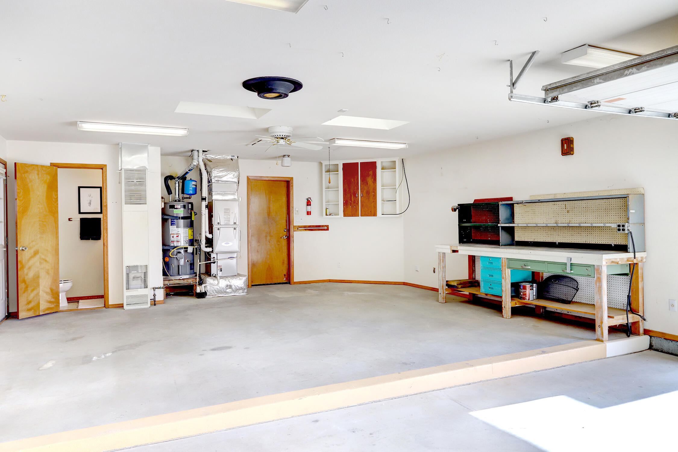 6932 Brandywine Loop NE