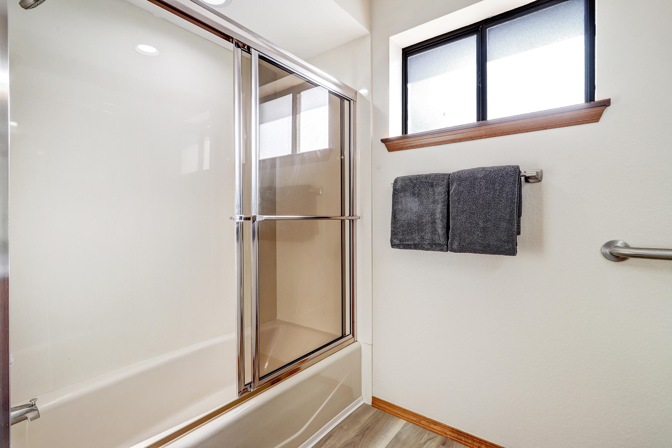 6932 Brandywine Loop NE