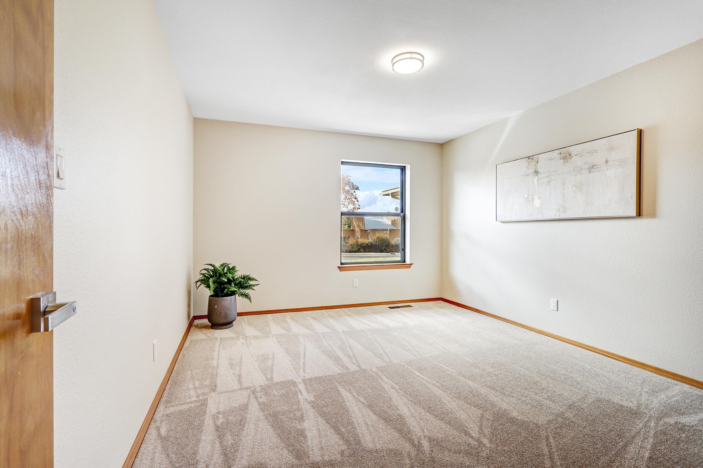 6932 Brandywine Loop NE