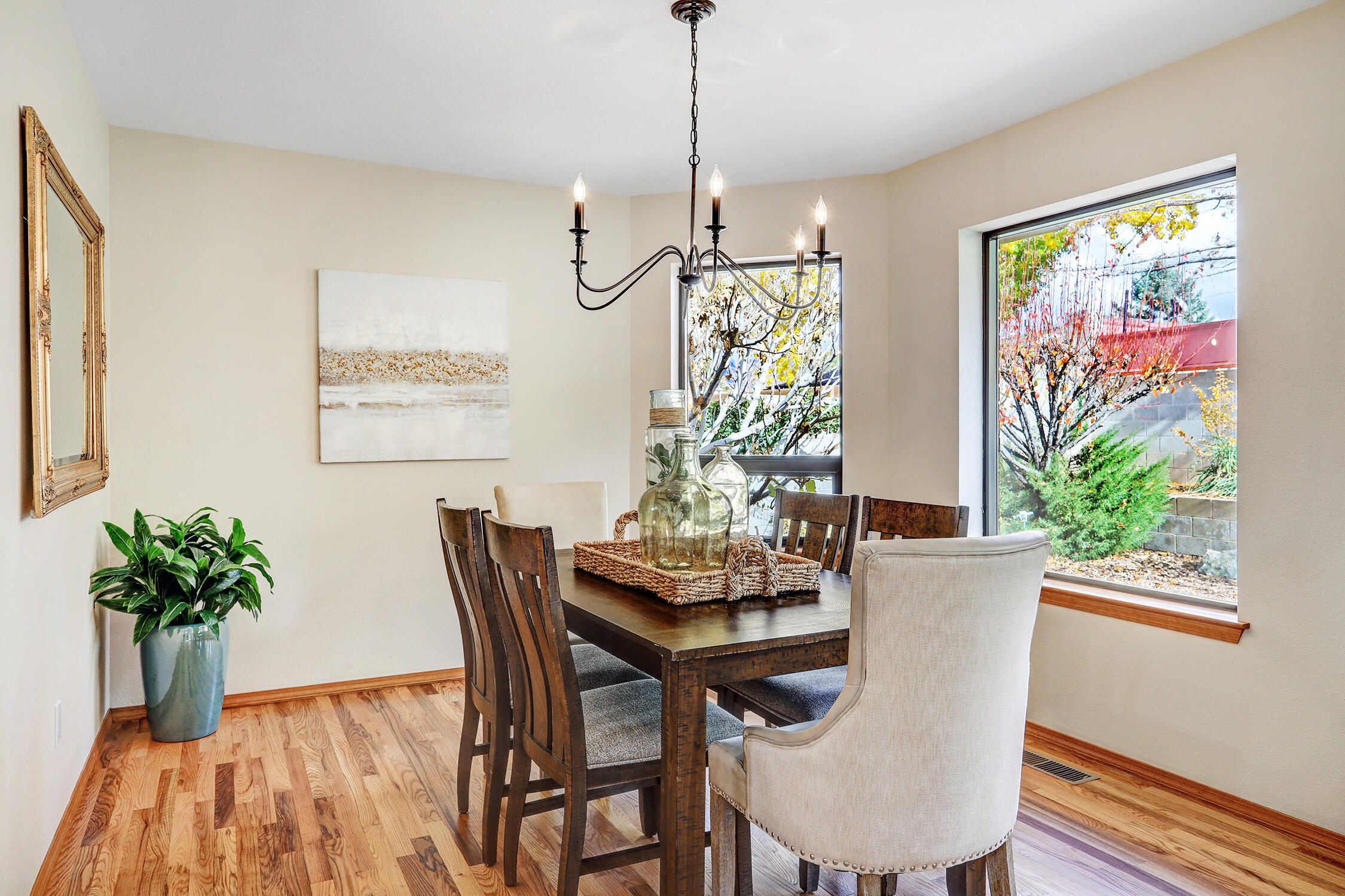 6932 Brandywine Loop NE