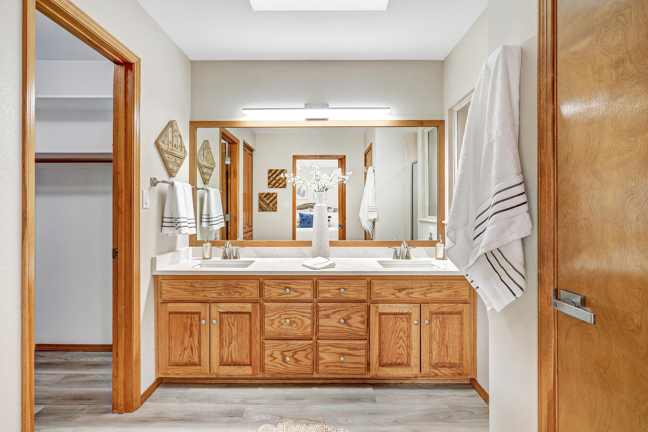 6932 Brandywine Loop NE