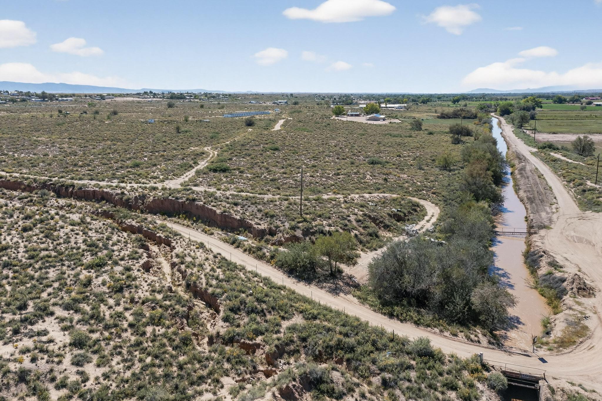 33 acres off Hwy 304
