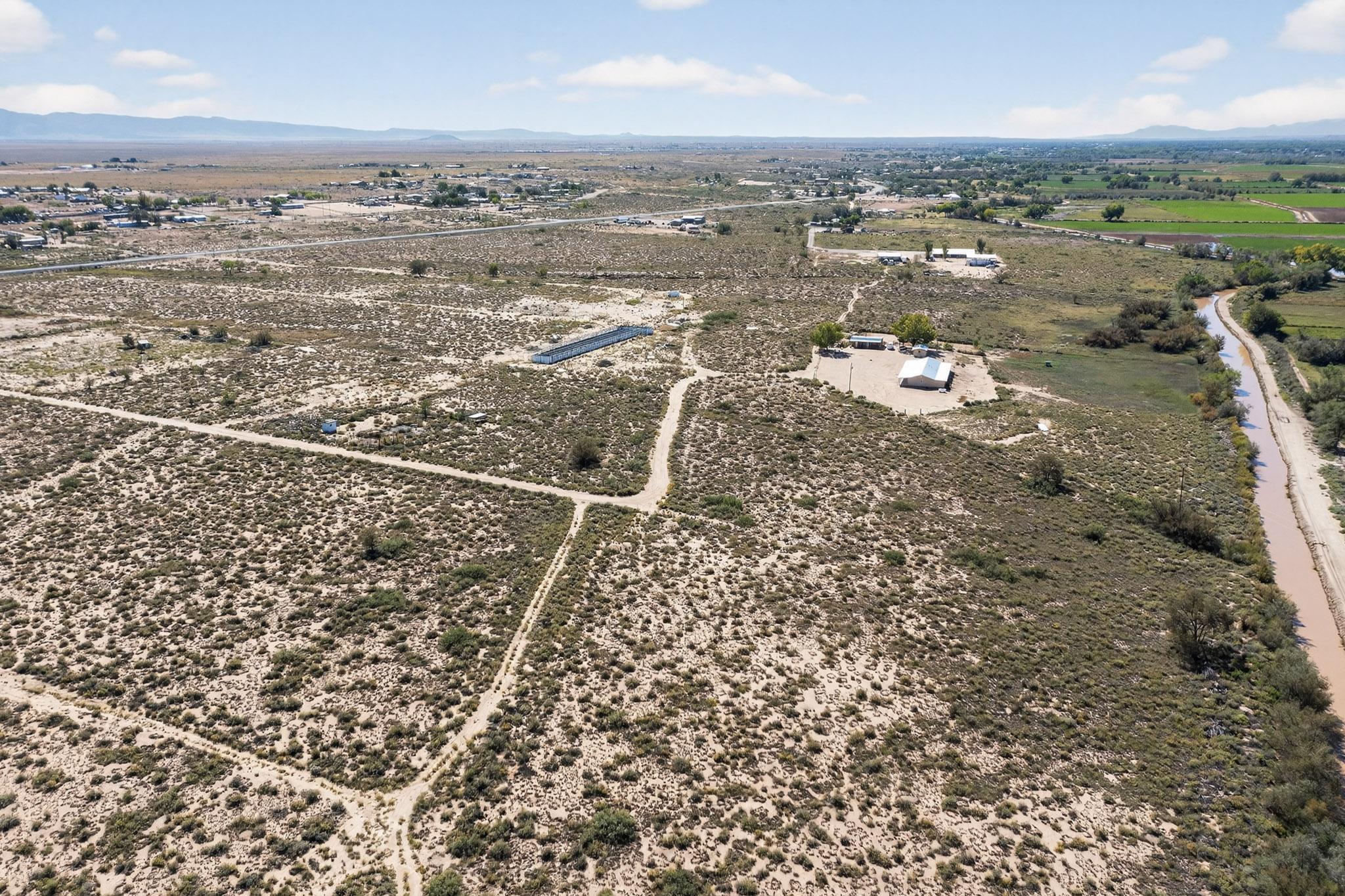 33 acres off Hwy 304