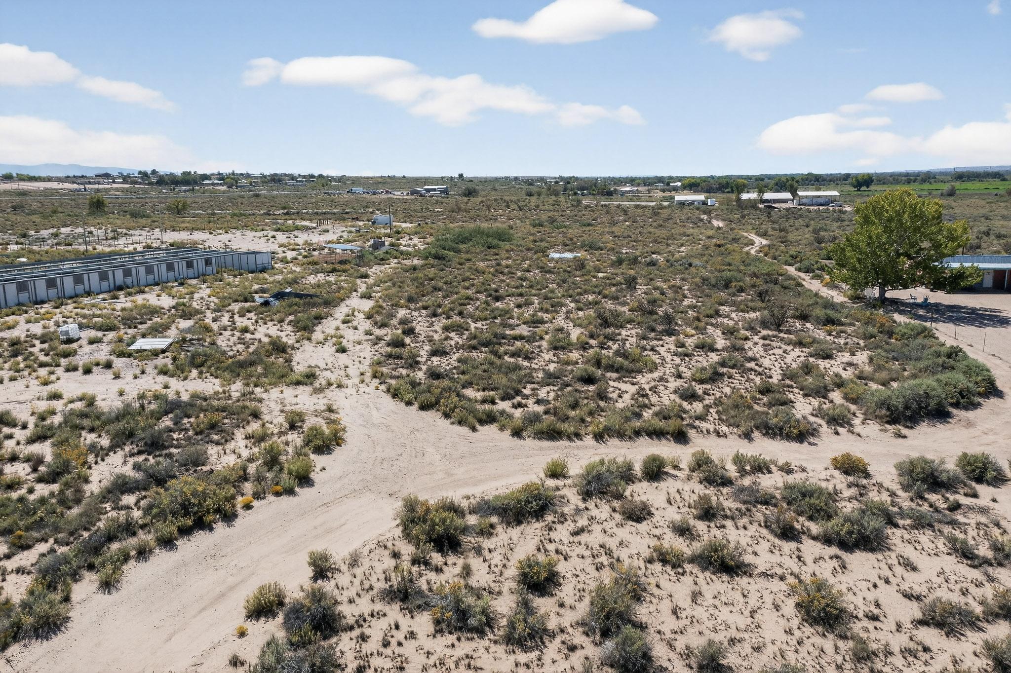 33 acres off Hwy 304