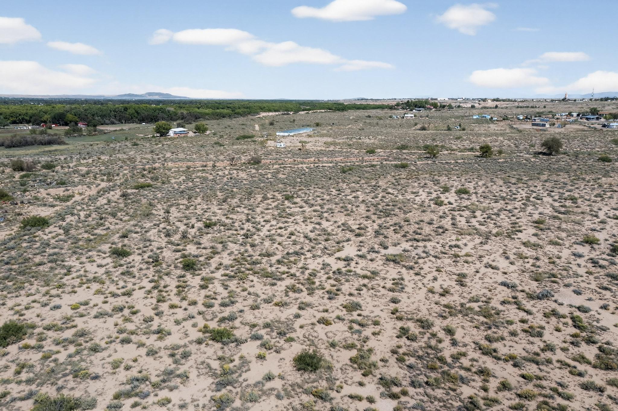 33 acres off Hwy 304