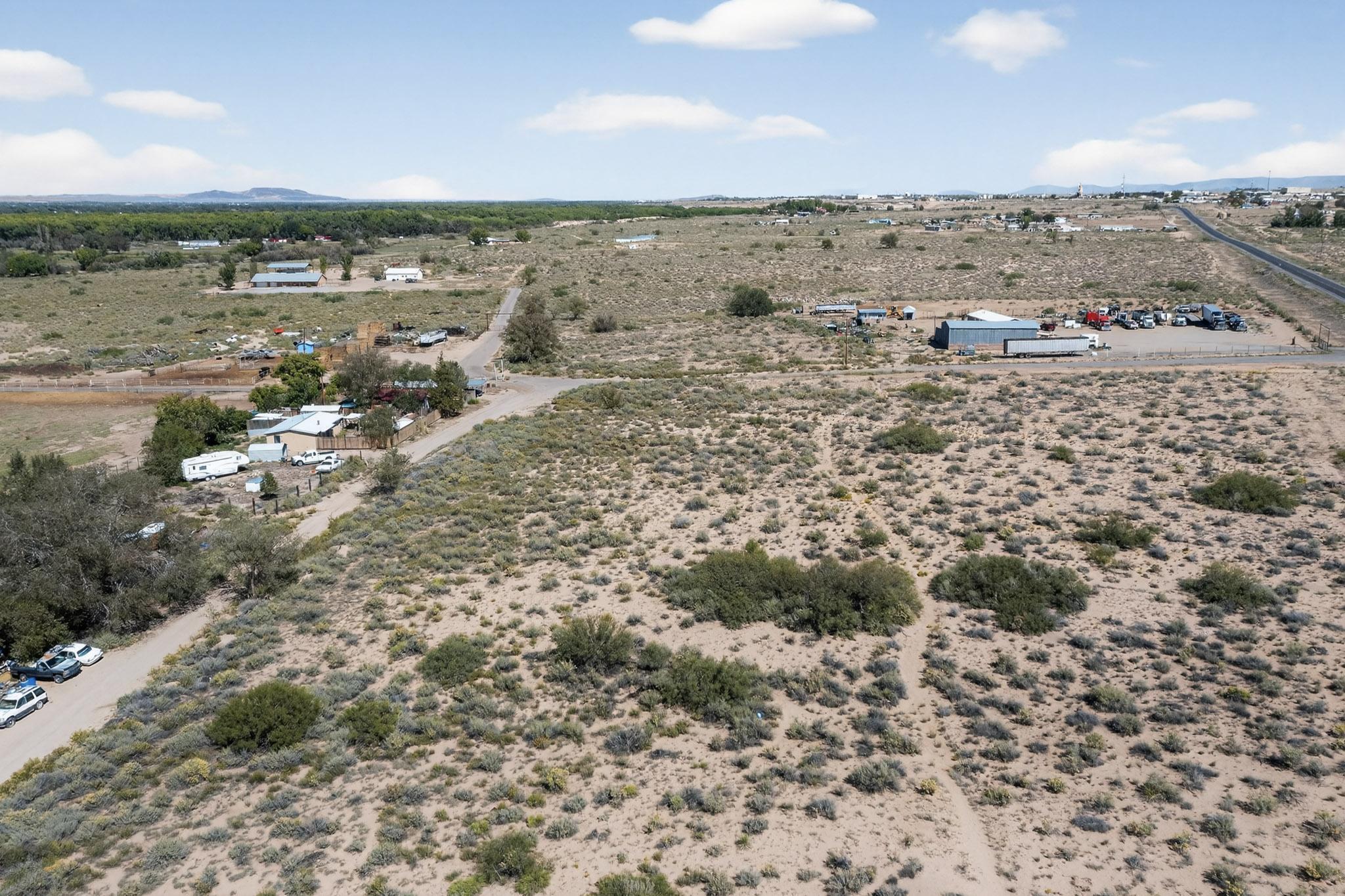 33 acres off Hwy 304