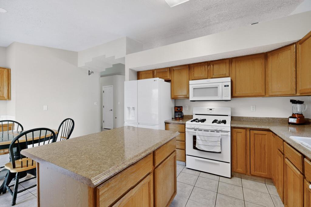 1204 Diamond Place SW