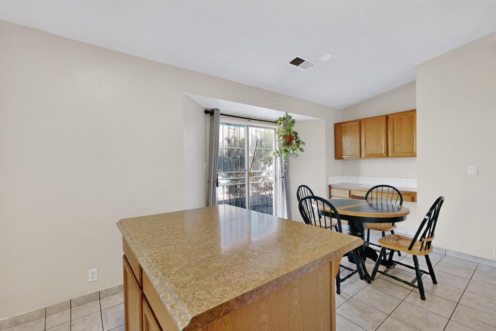 1204 Diamond Place SW