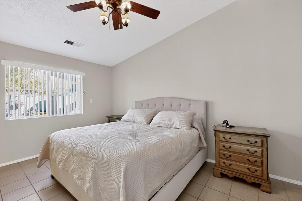 1204 Diamond Place SW