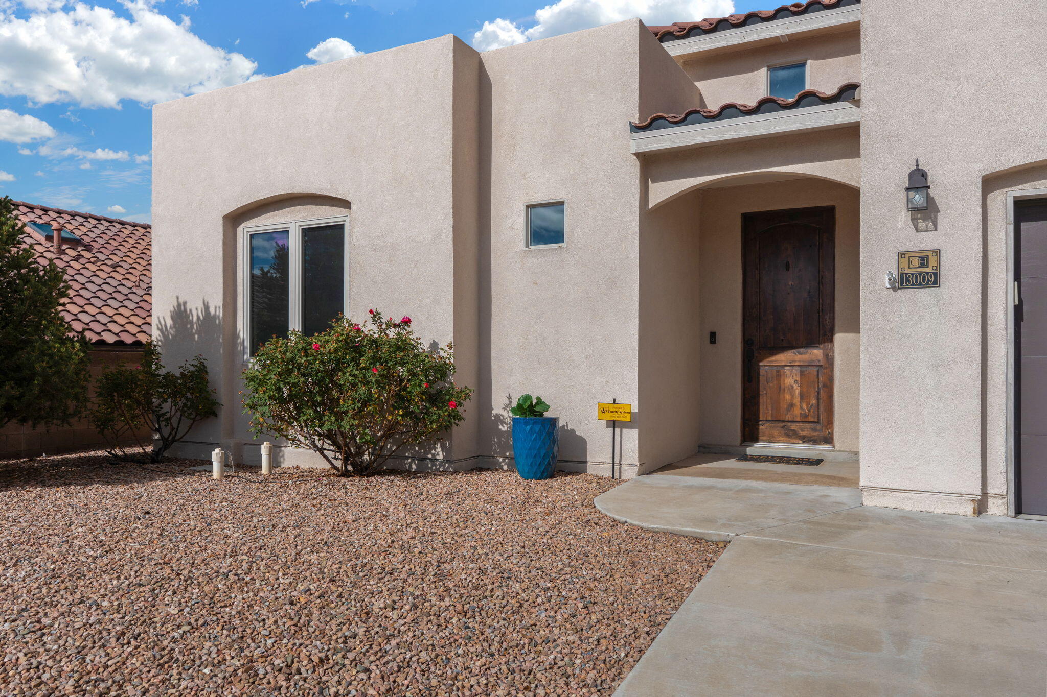 13009 Yarrow Trail NE