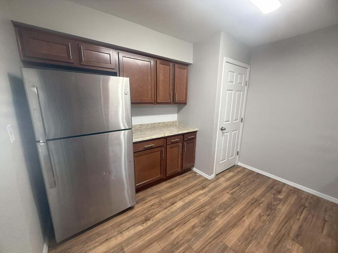 204 Laguayra Drive NE