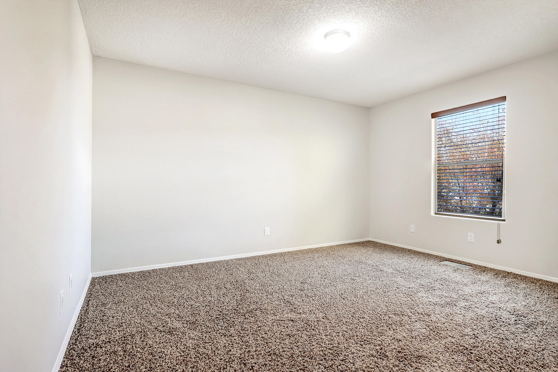 11815 Pocono Road SE