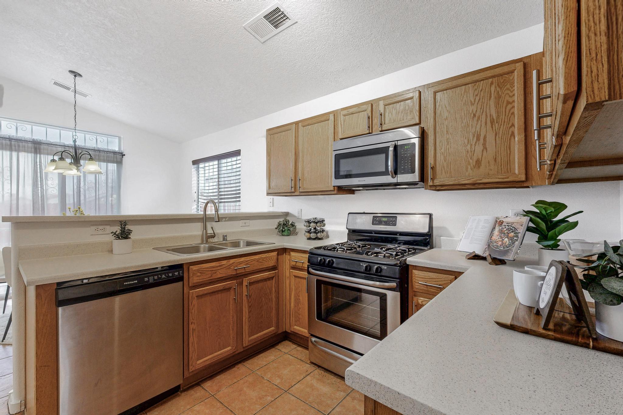 612 Lone River Trail SW