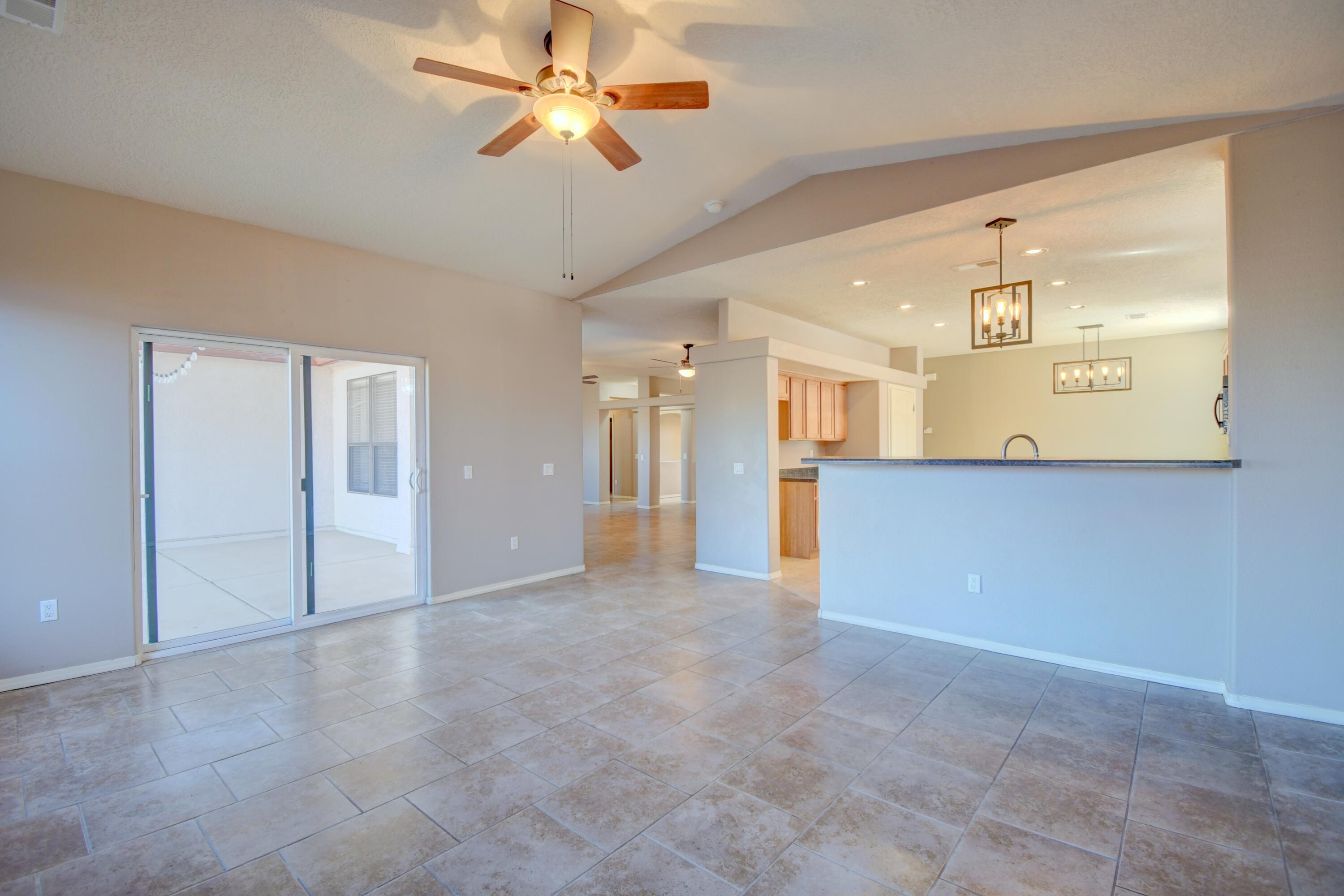 865 Loma Pinon Loop