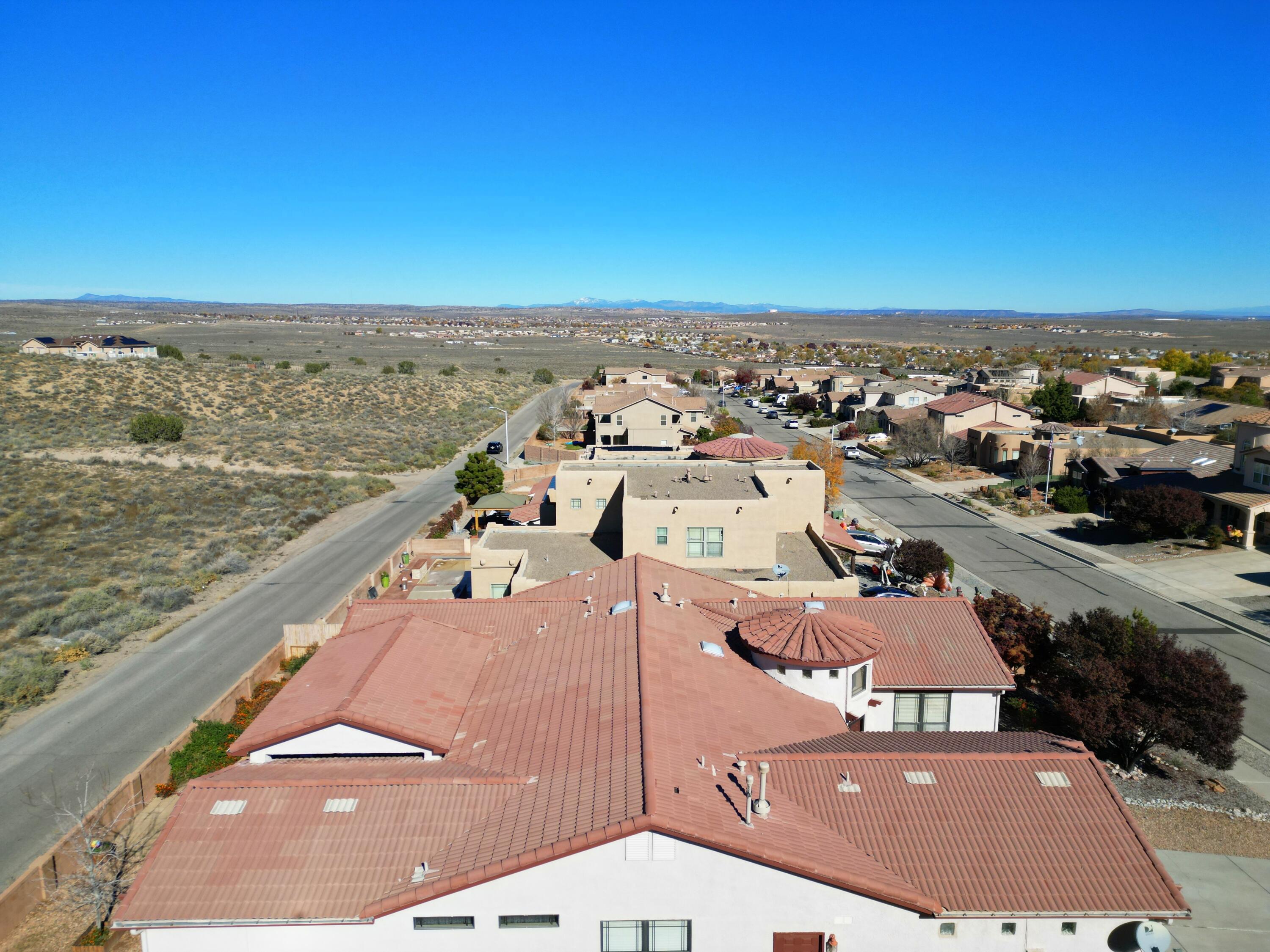 865 Loma Pinon Loop