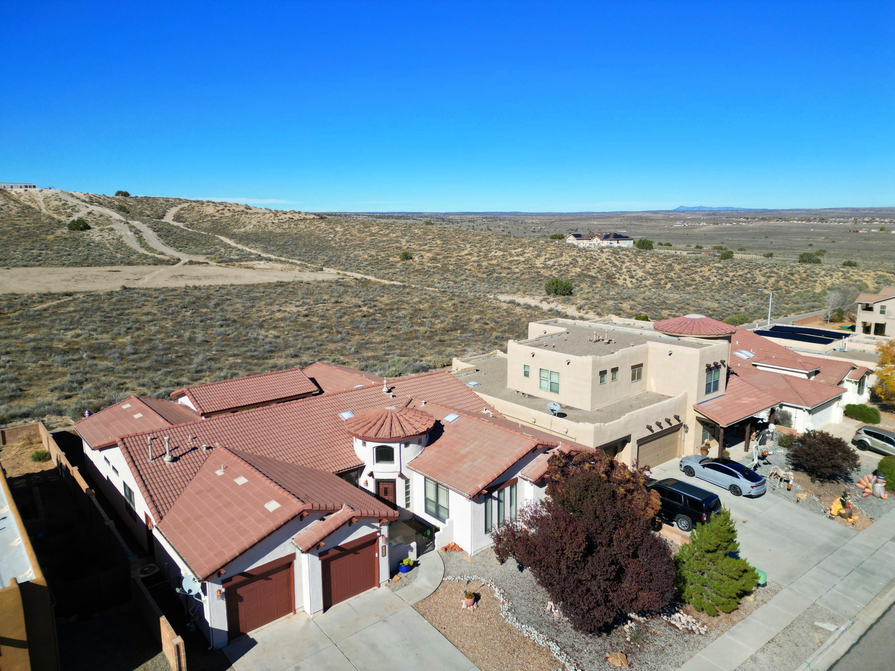 865 Loma Pinon Loop