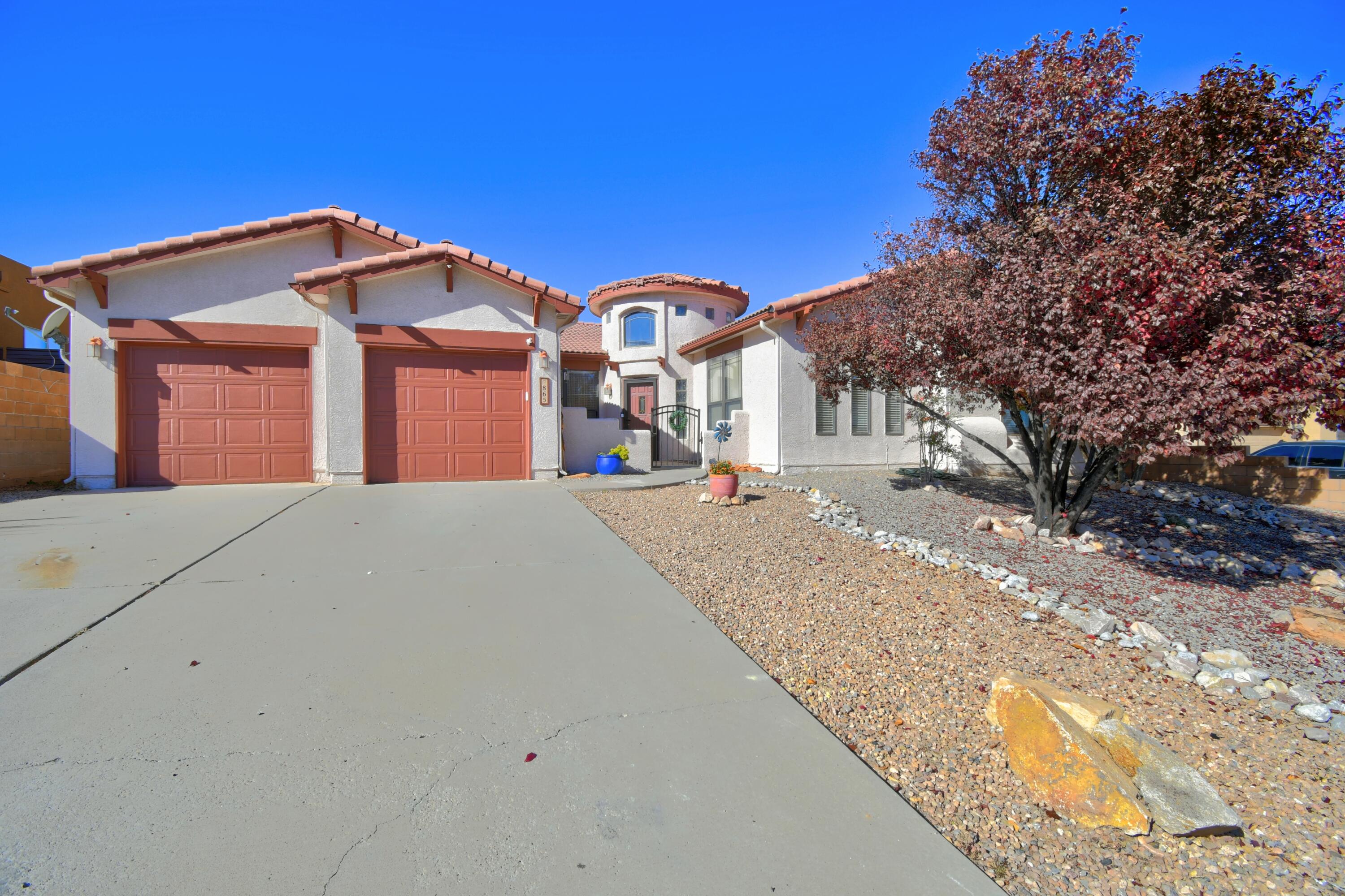 865 Loma Pinon Loop