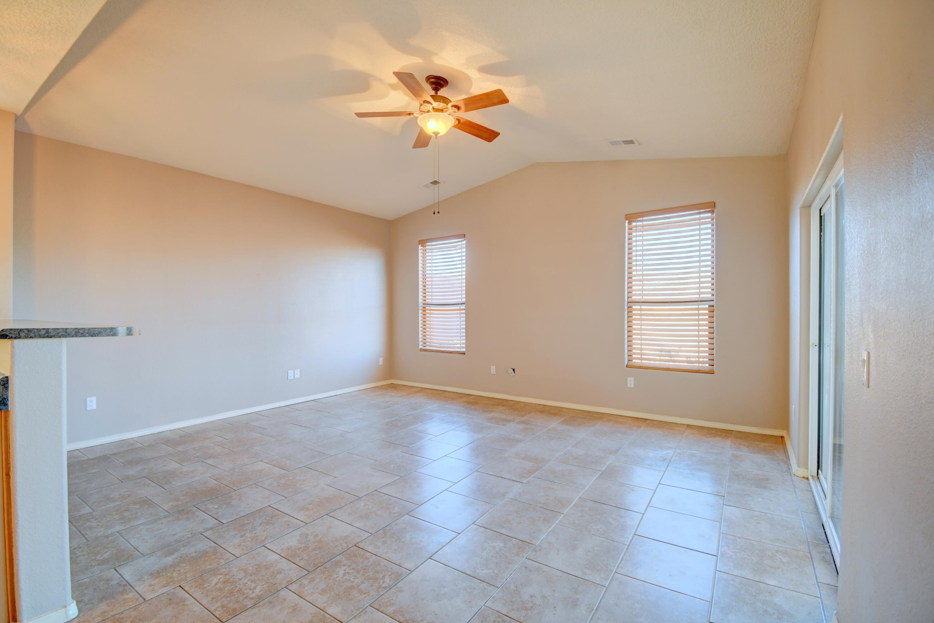 865 Loma Pinon Loop