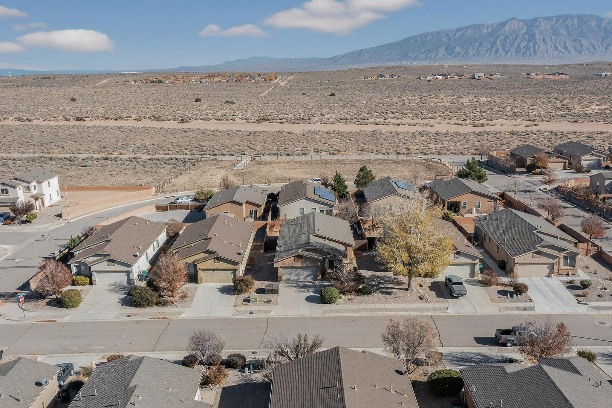 2708 Moonglow Drive NE