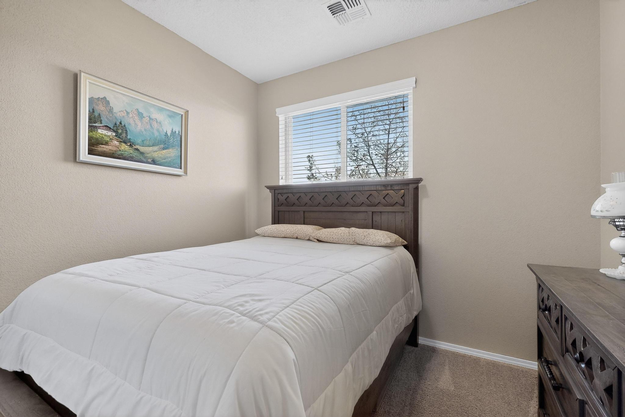 2708 Moonglow Drive NE