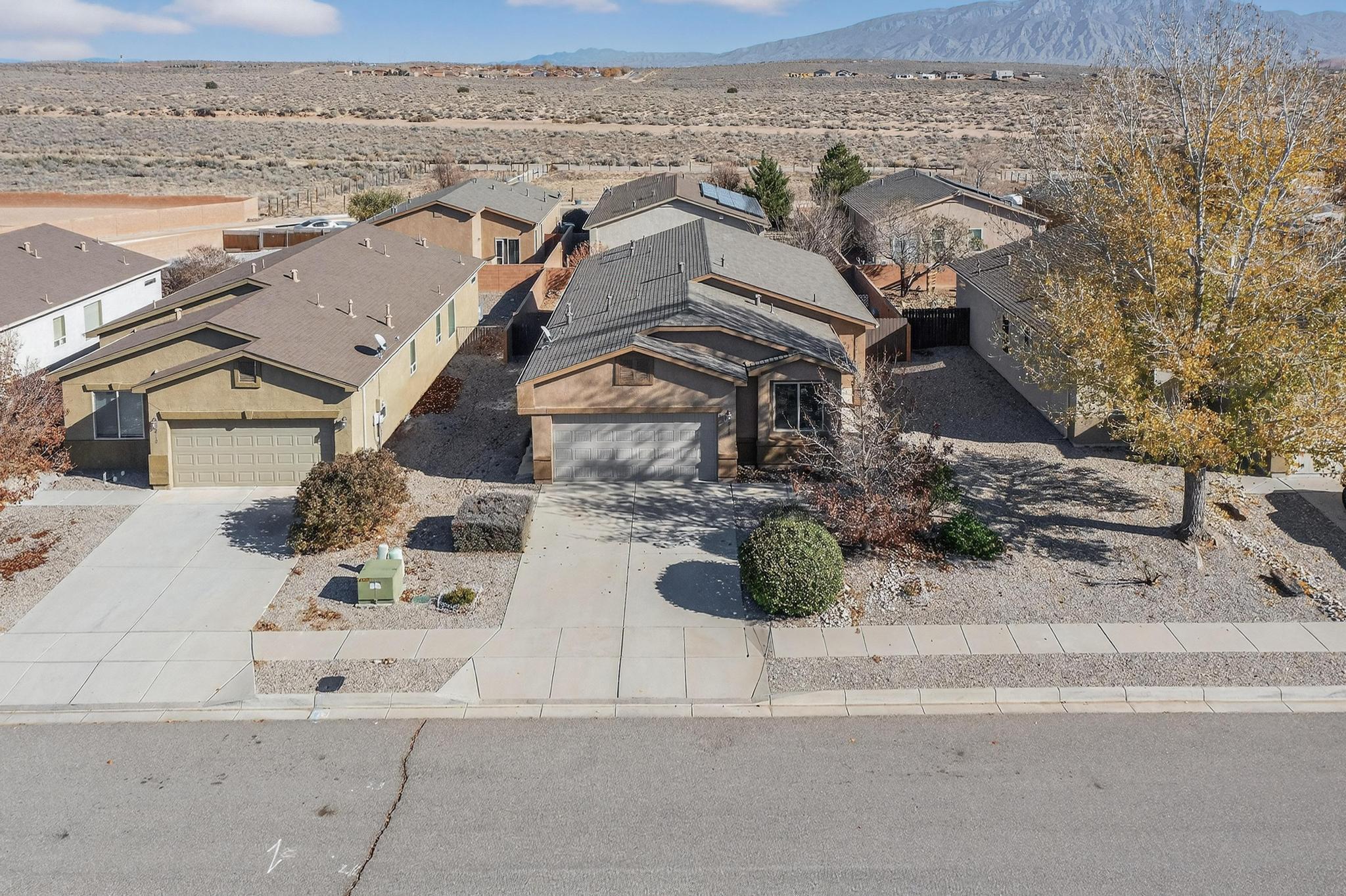 2708 Moonglow Drive NE