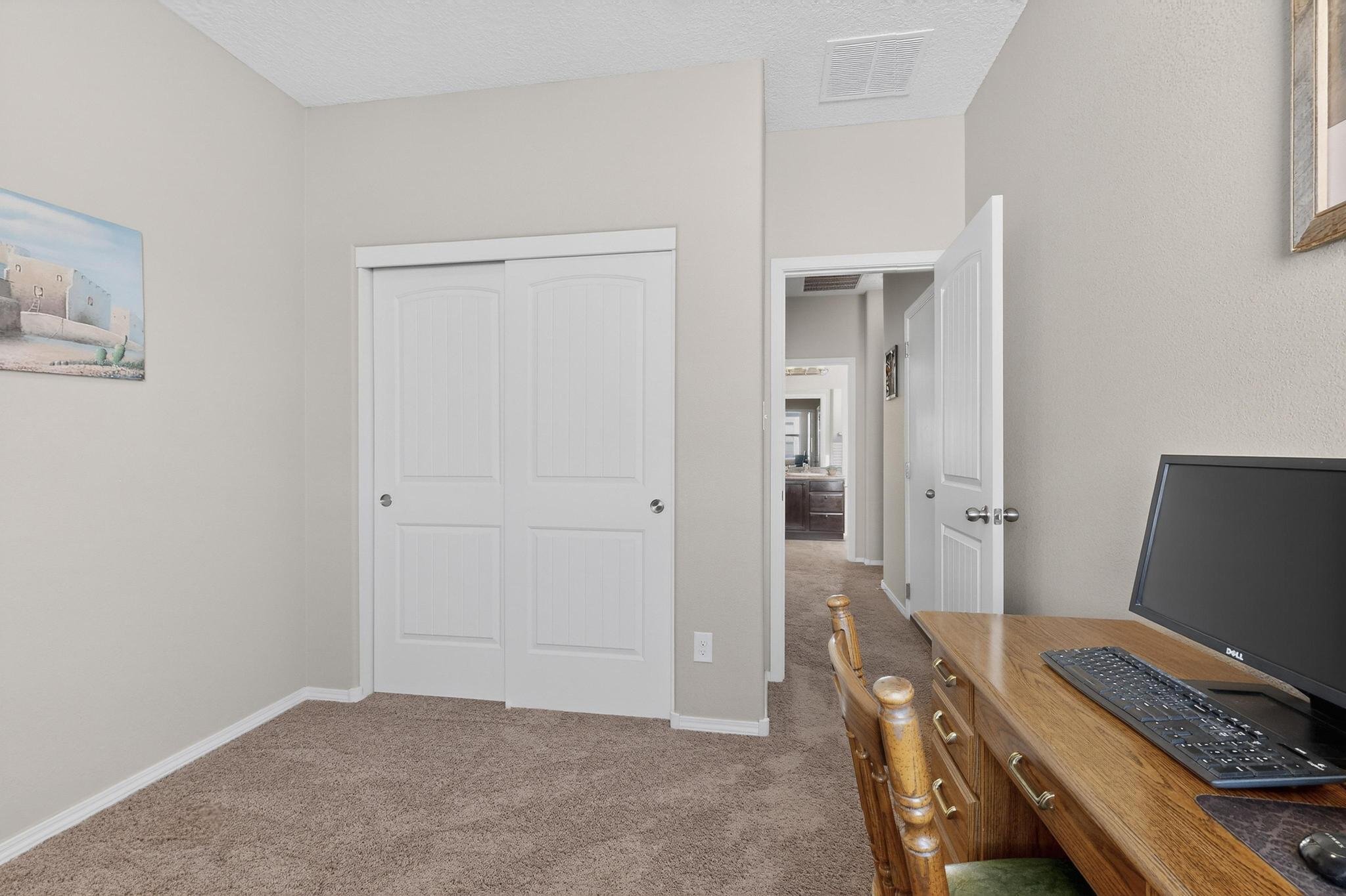 2708 Moonglow Drive NE