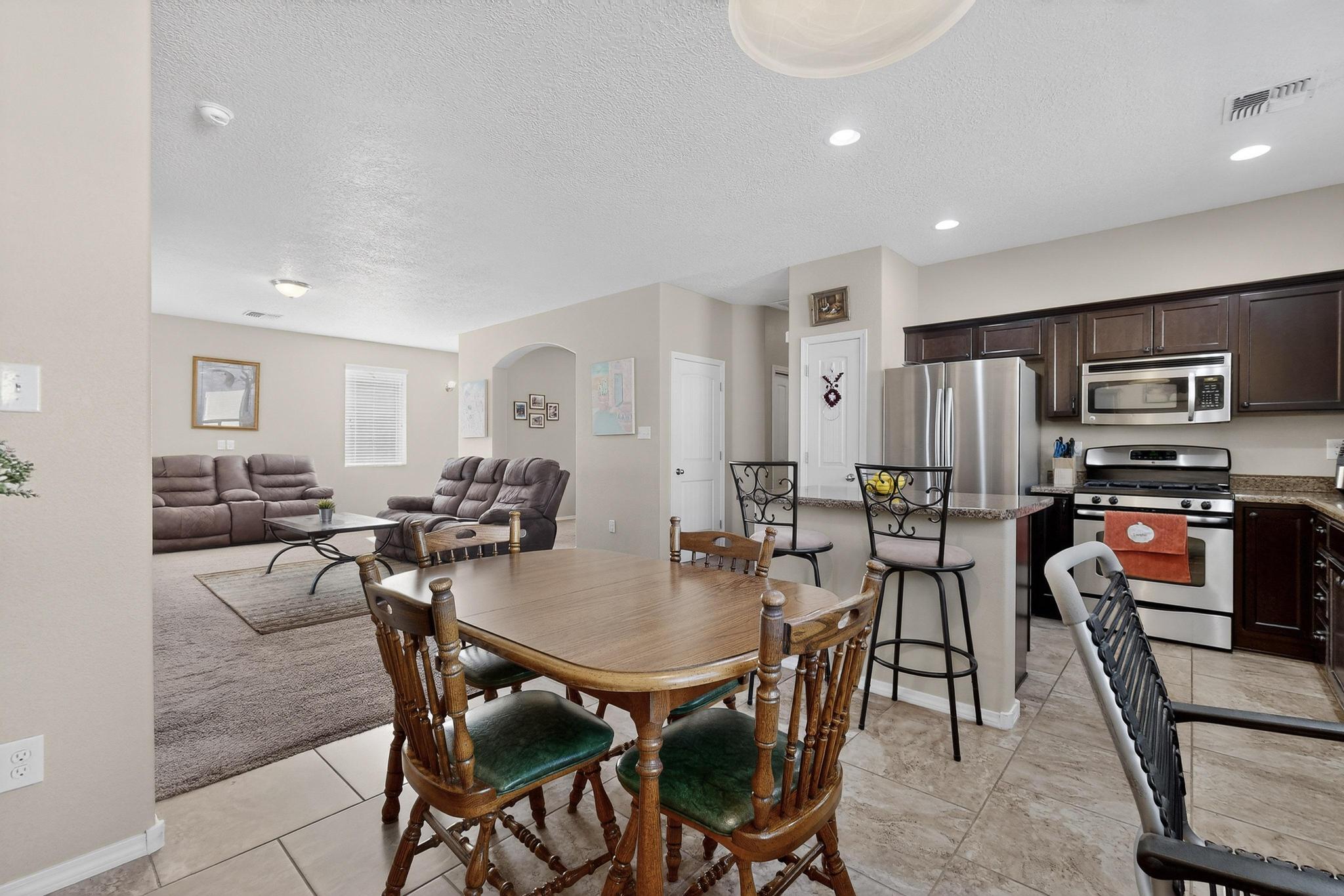 2708 Moonglow Drive NE