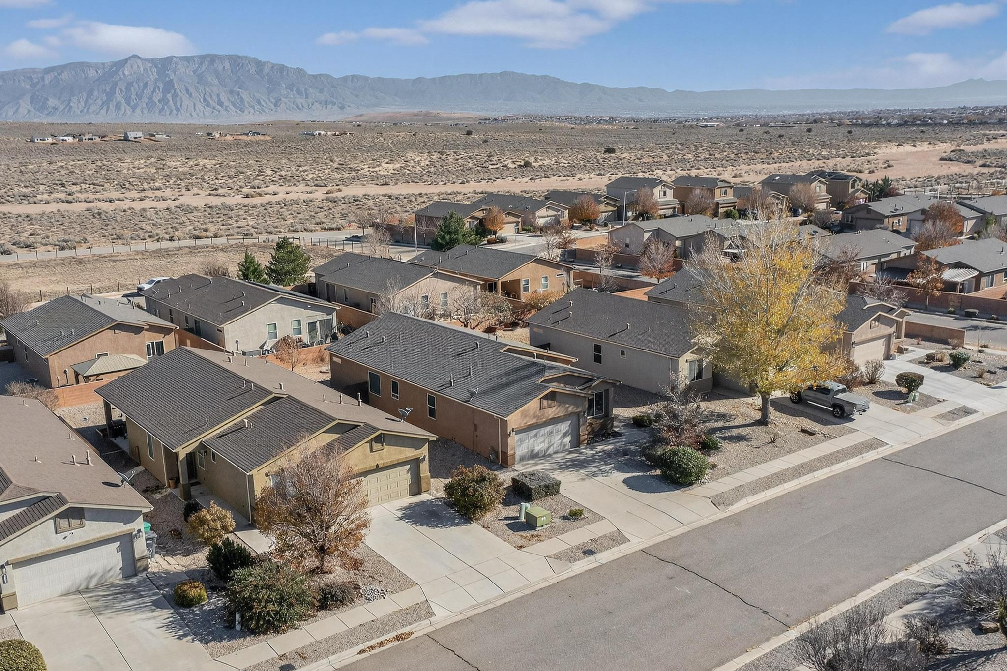 2708 Moonglow Drive NE