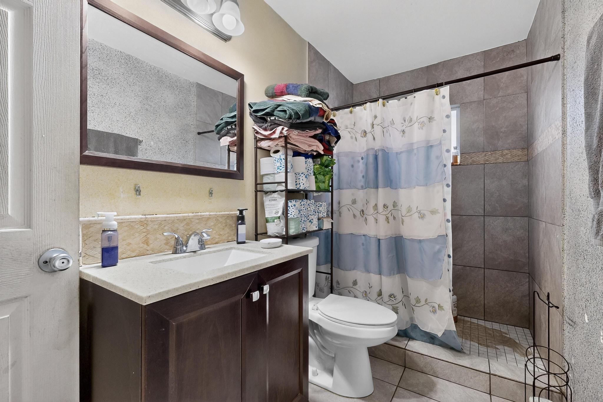 305 San Jose Avenue SE