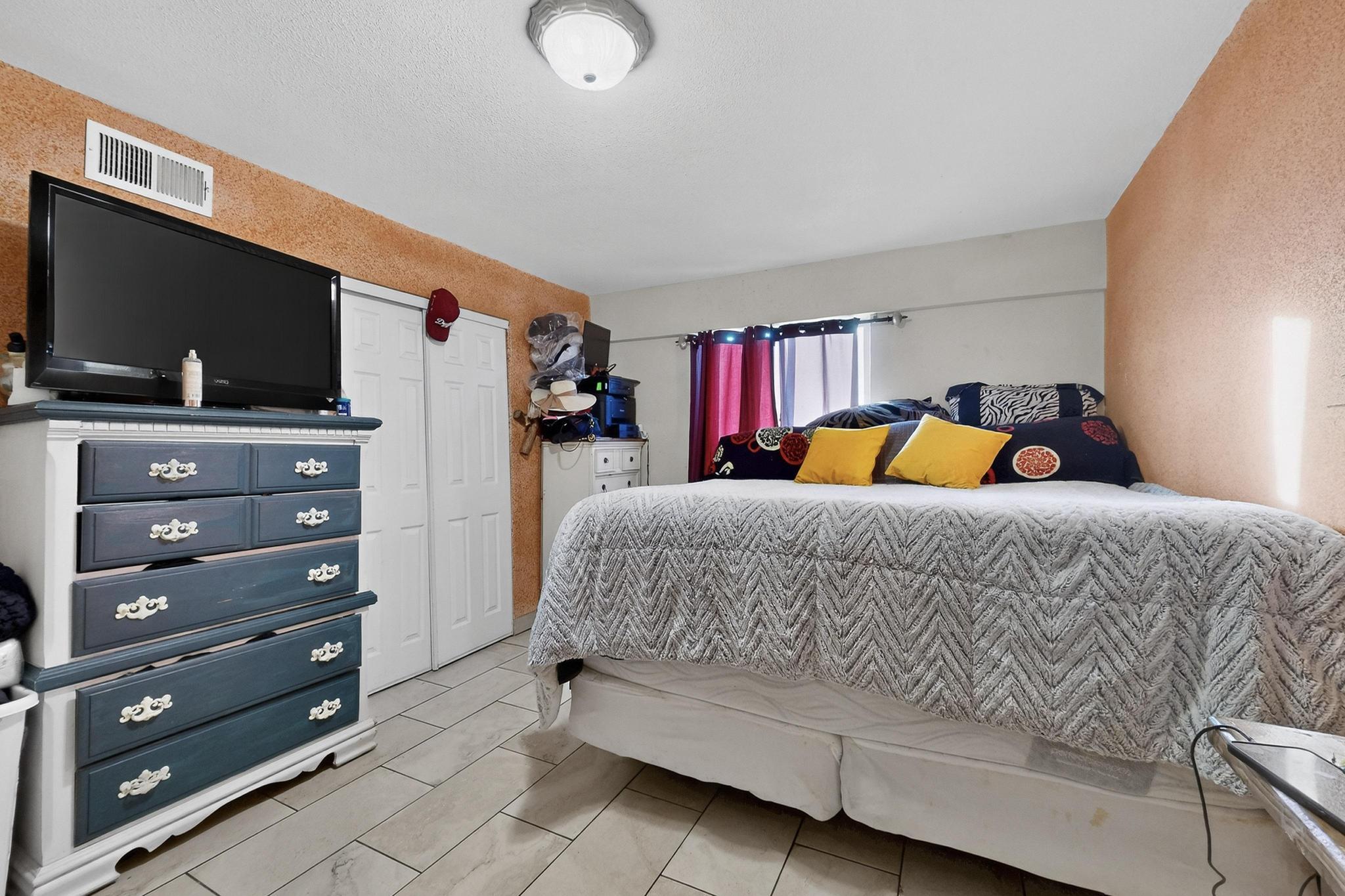 305 San Jose Avenue SE