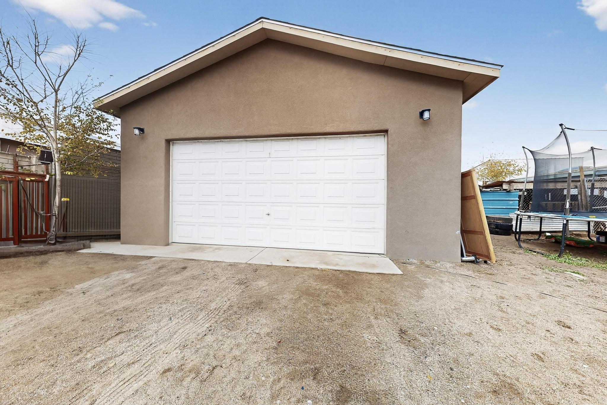 305 San Jose Avenue SE