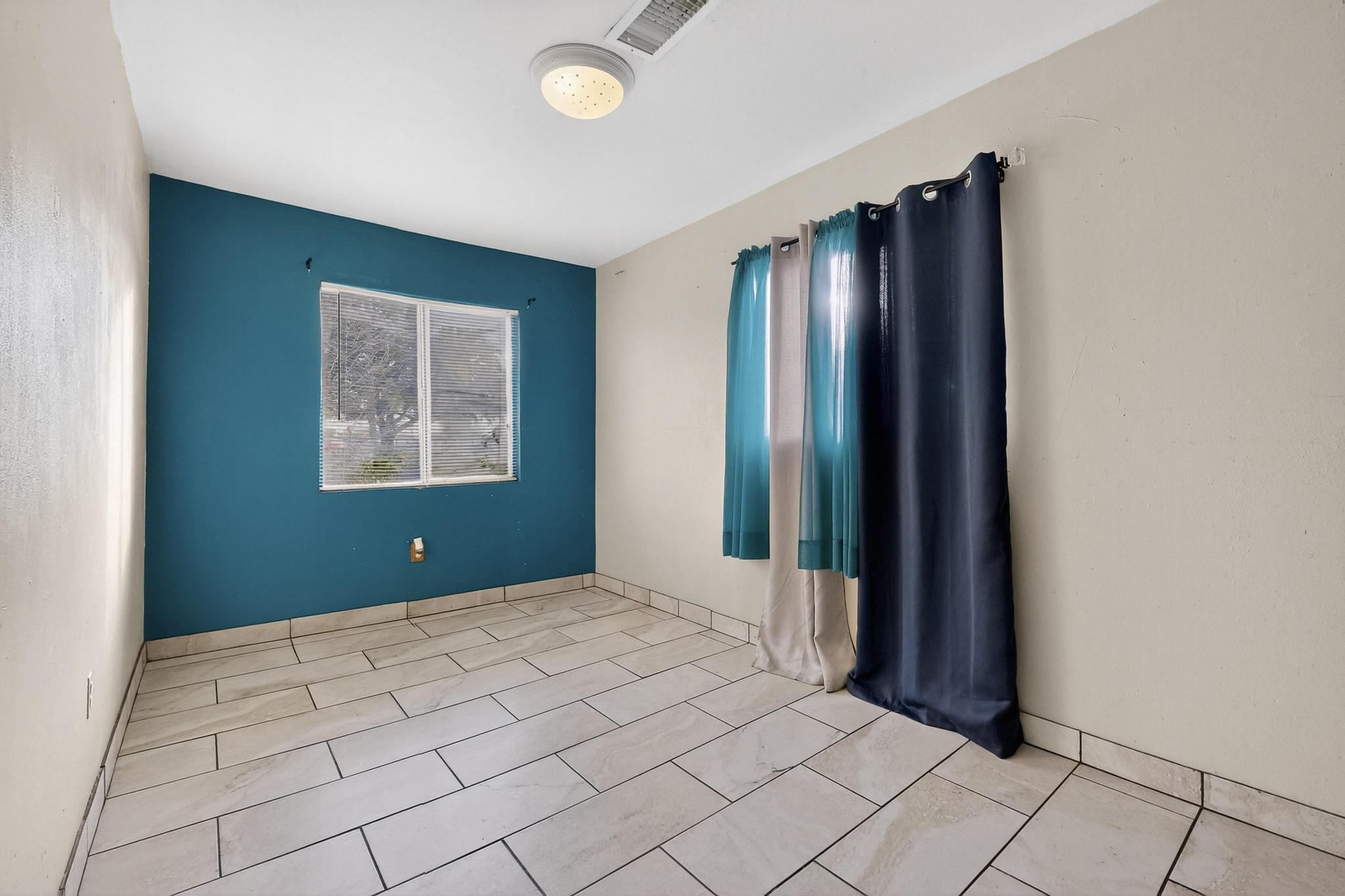 305 San Jose Avenue SE