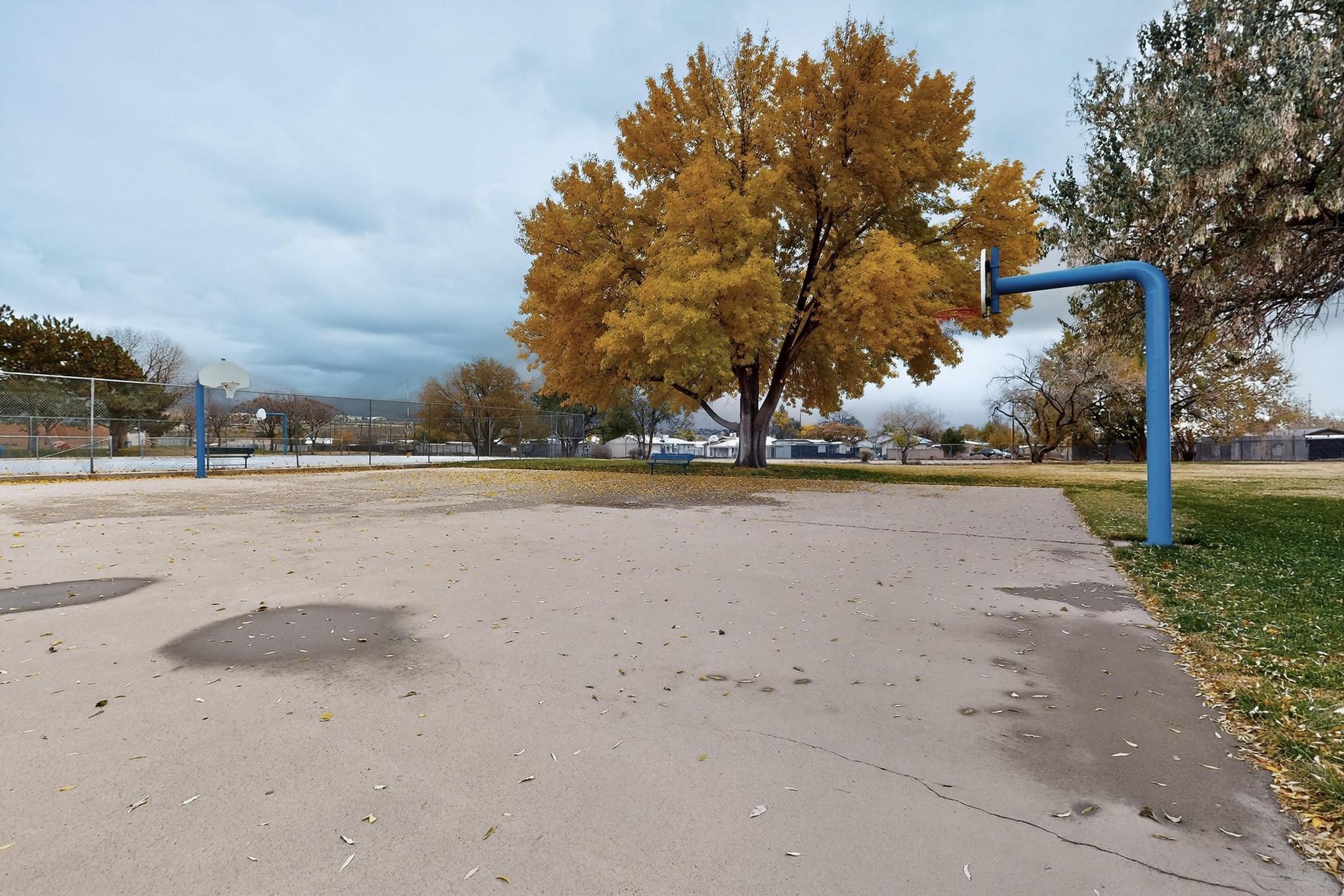 305 San Jose Avenue SE