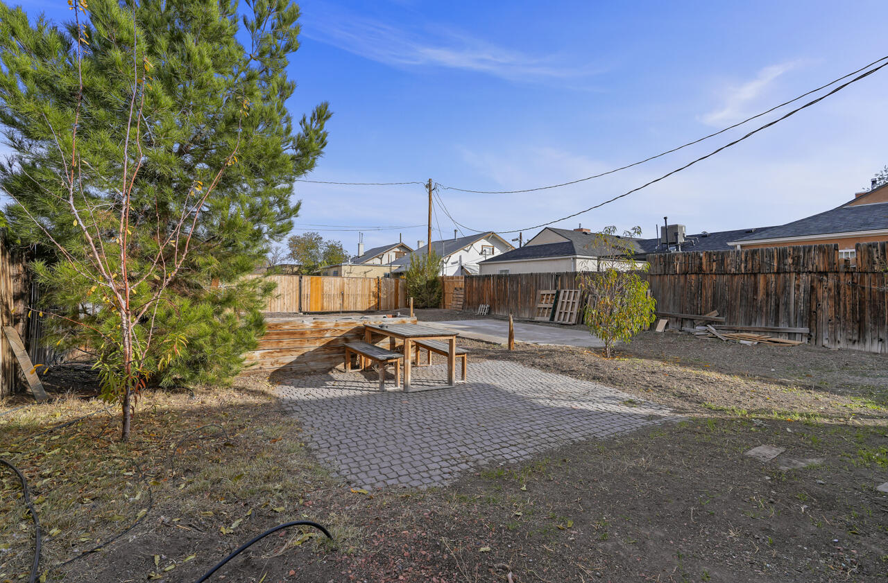 707 Slate Avenue NW