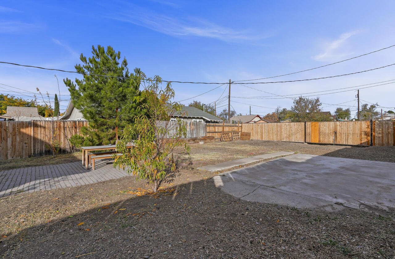 707 Slate Avenue NW