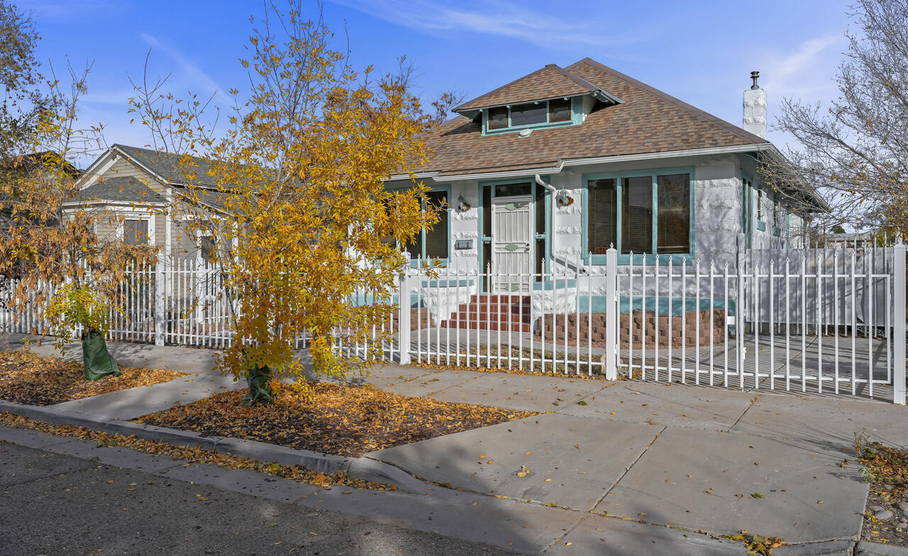 707 Slate Avenue NW