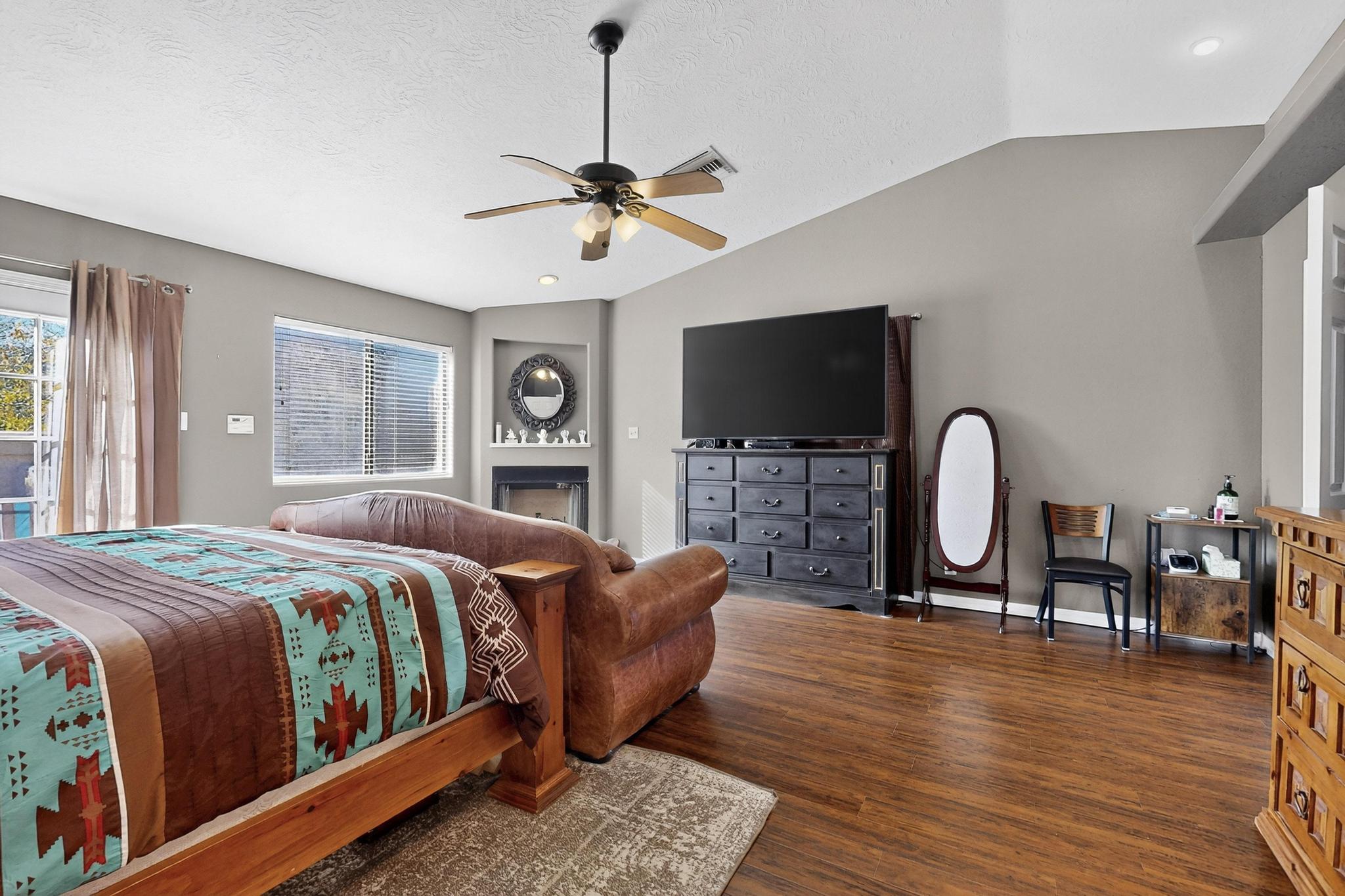 76 Edeal Road SE