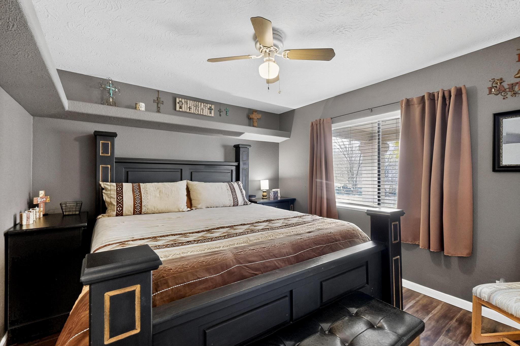 76 Edeal Road SE