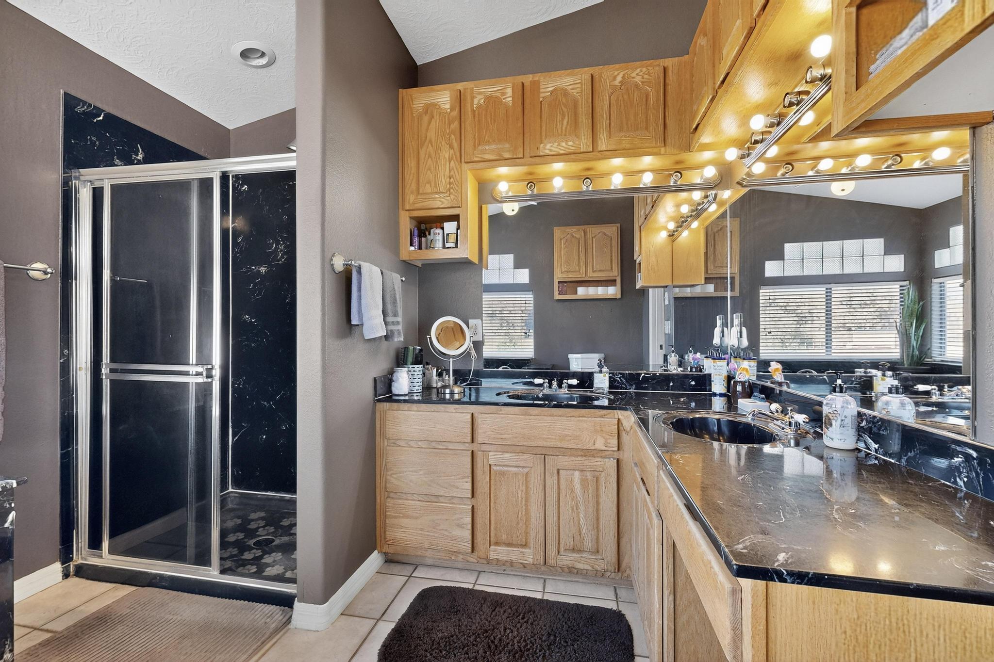76 Edeal Road SE