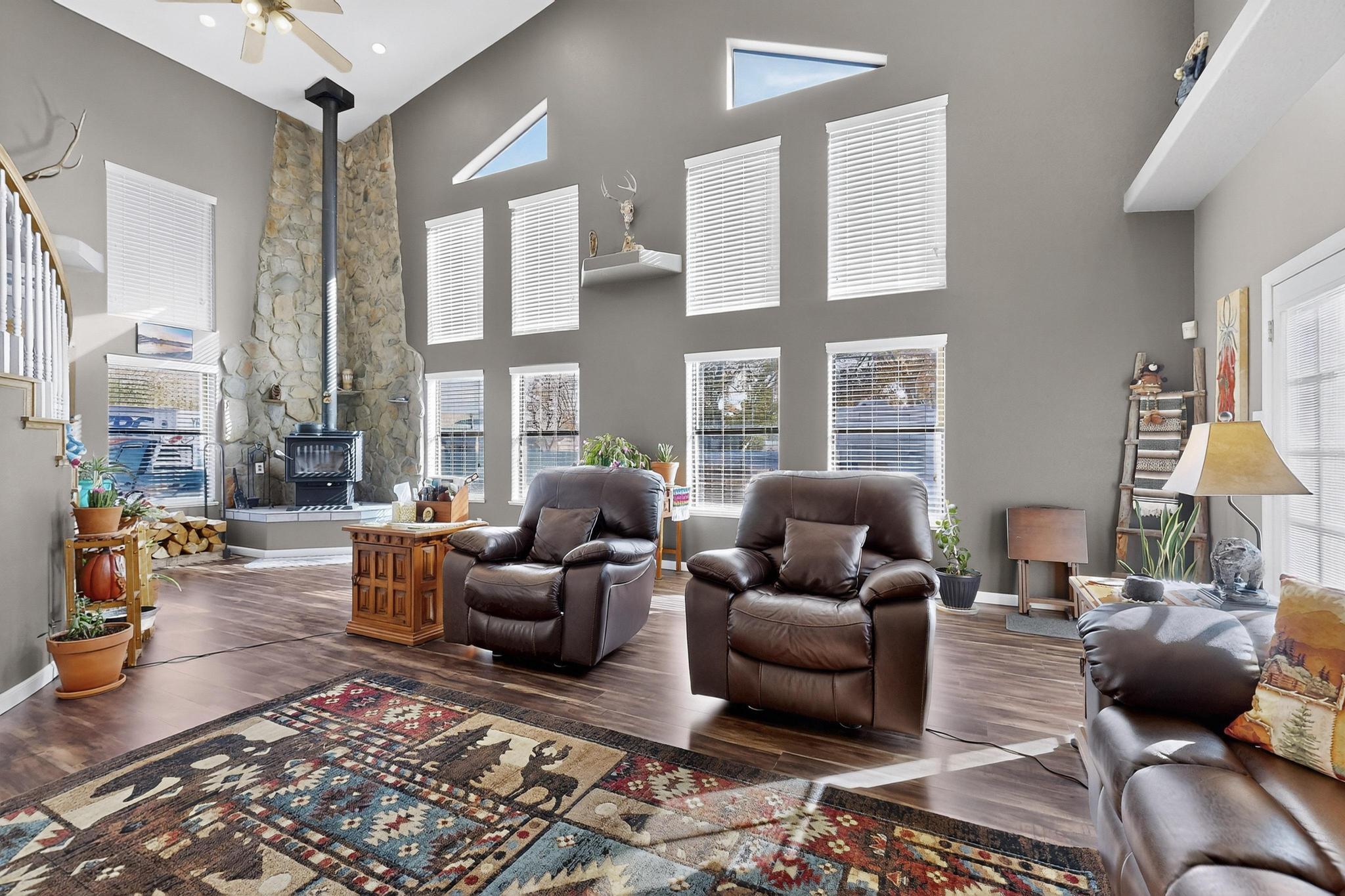 76 Edeal Road SE