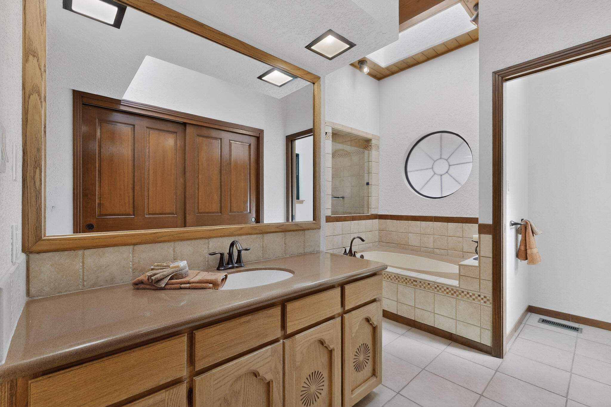 6400 Guadalupe Place NW