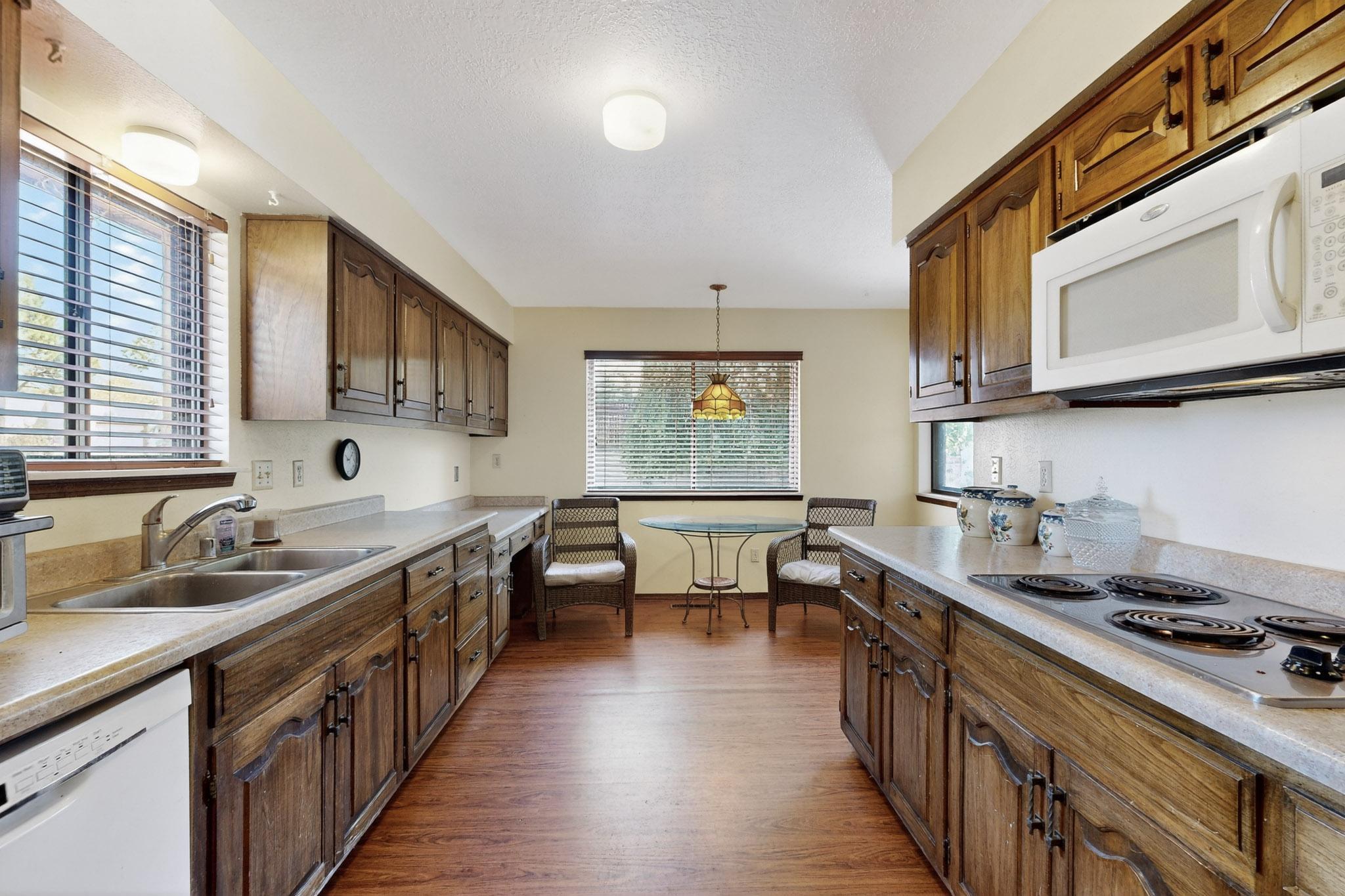 8701 Spain Road NE