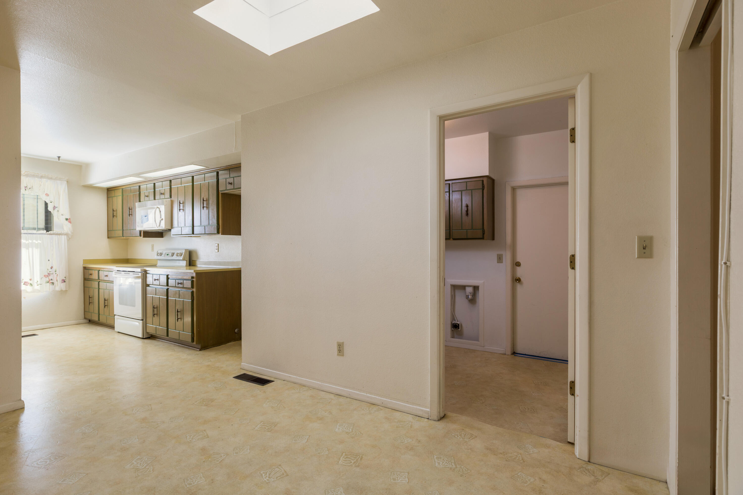 6012 Torreon Drive NE