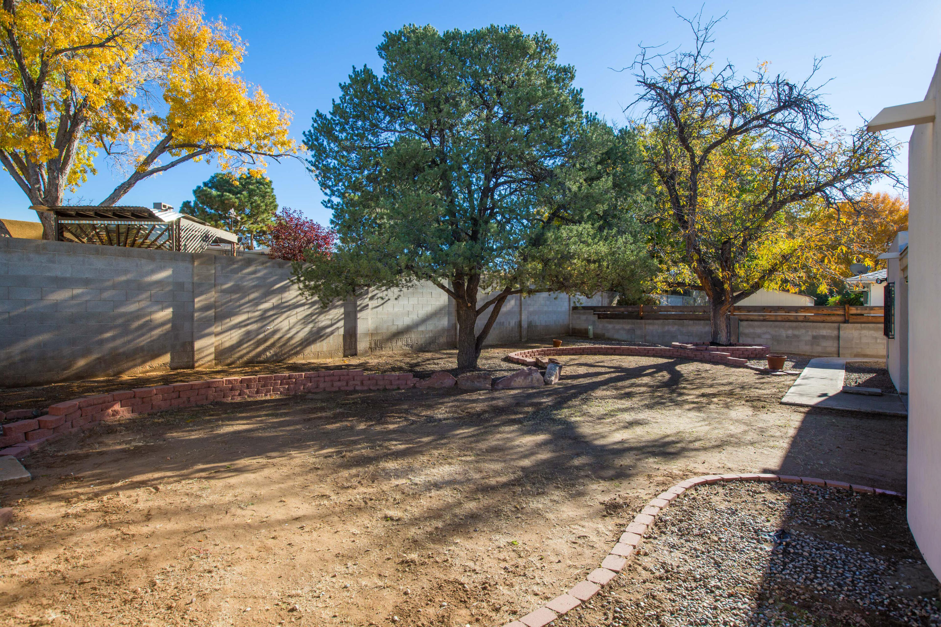 6012 Torreon Drive NE